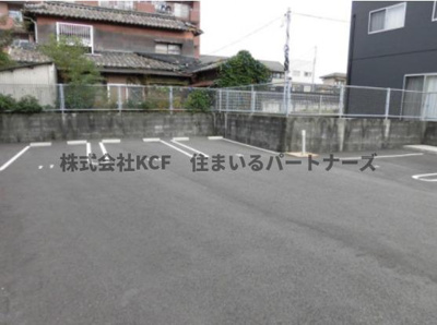 【駐車場】 | グランピエール瀬戸口 | 駐車場があります