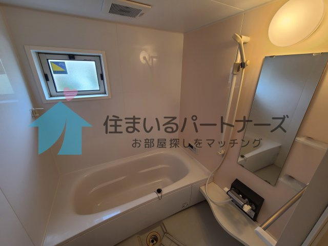 カーサマローンA棟の浴室|お風呂です