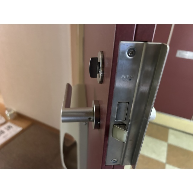 川口プラザＥの玄関