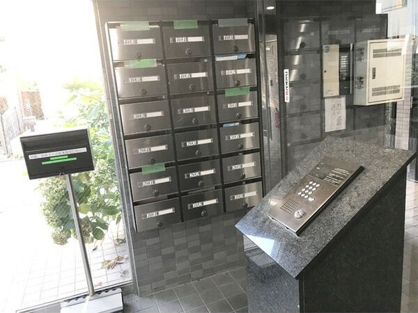 セゾンモリのエントランス