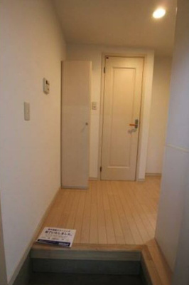 【玄関】 | ヨーロピアンシャレー城南 | 玄関です