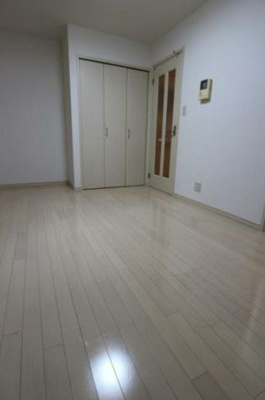 【居間・リビング】 | ヨーロピアンシャレー城南 | 居間です