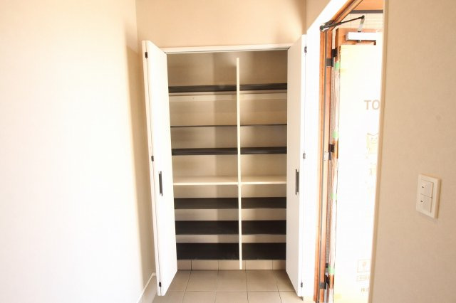 旭町3丁目　新築戸建の収納|玄関収納