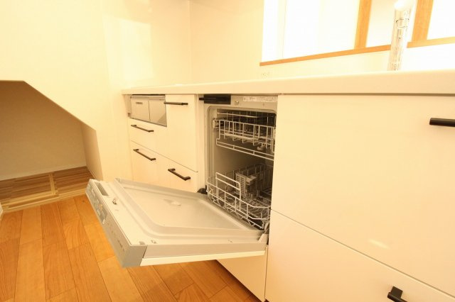 旭町3丁目　新築戸建のキッチン|食器洗浄乾燥機