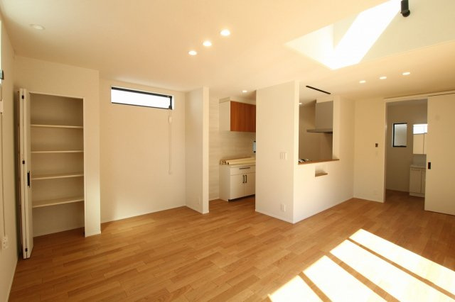 旭町3丁目　新築戸建の外観