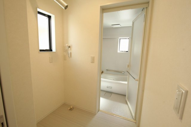 旭町3丁目　新築戸建のその他|立面図