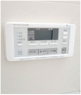 東大阪市横小路町　中古戸建の設備|浴室リモコン