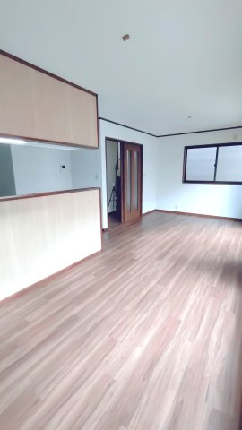 東大阪市横小路町　中古戸建の居間・リビング