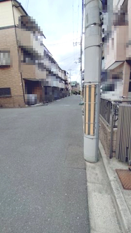 東大阪市横小路町　中古戸建の前面道路含む現地写真