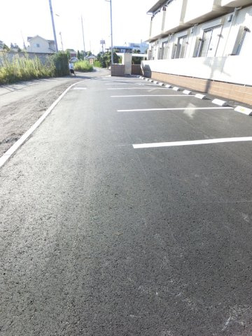 グラン・トルチェの駐車場