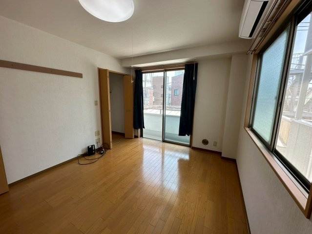 相原コーポⅡの居間・リビング