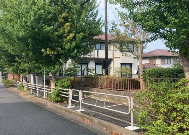 【外観】 | 土地の面積＝住宅面積ではありません。建ぺい率の問題などで、土地のある場所によって住宅を建てられる面積は限られています。高さもしかり、「土地」という言葉の中には、建築条件も含まれると考えておきましょう。