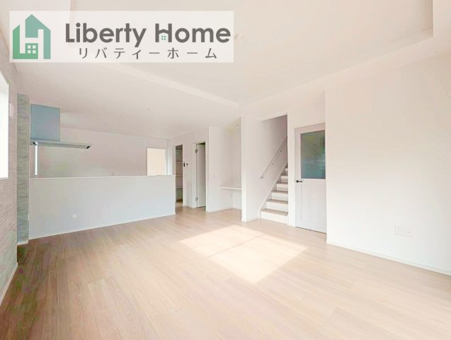 日立市桜川町２期　新築戸建　の居間・リビング