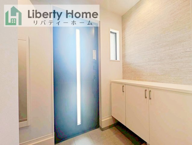 日立市桜川町２期　新築戸建　の玄関