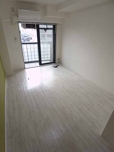 エスポワール西宮（青木町）の居間・リビング