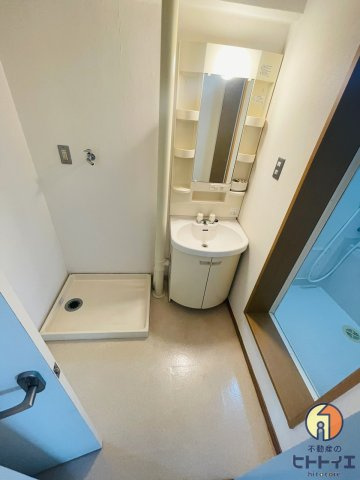 大坪ビルの洗面所