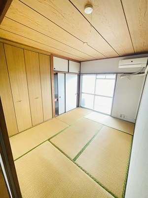 大坪ビルの和室