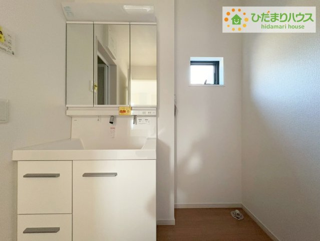 日立市桜川町2期　新築戸建の寝室|広めの主寝室は、ベッドの他にもパソコンデスクやドレッサーなども置けちゃいます(*^-^*)