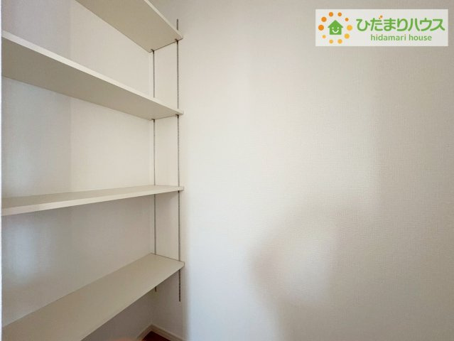 日立市桜川町2期　新築戸建の収納|パントリー完備で散らかりがちなキッチン回りもラクラクお片付けできちゃいます！(*^-^*)