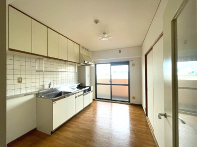 【居間・リビング】 | 第16オーシャンプラザ