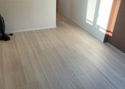 【居間・リビング】 | エクセレントシティ古淵駅前 | リビングの間取りの種類は大きくわけてリビングとダイニングが別になっているタイプ、リビングダイニング一体型です。どちらも一長一短ですので、家を選ぶ時はその両面をチェックして決めるようにしましょう。