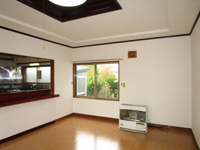 武佐1-26-27貸家の居間・リビング