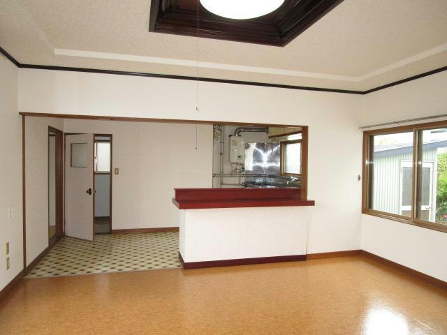 武佐1-26-27貸家の居間・リビング