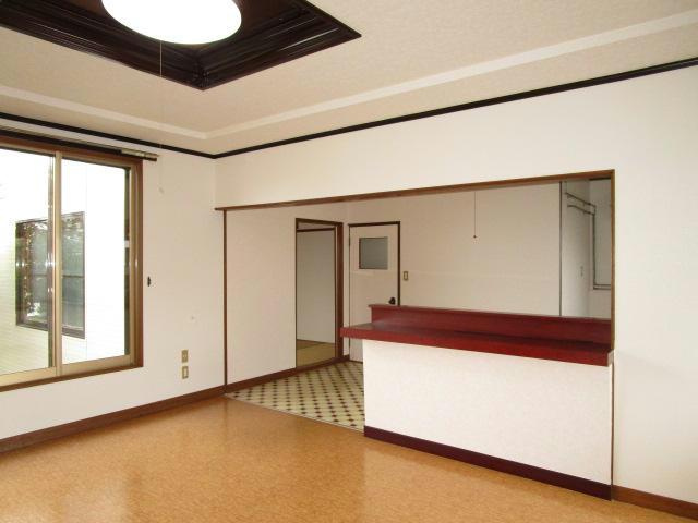 武佐1-26-27貸家の居間・リビング