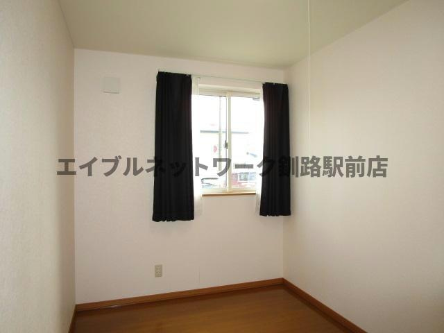 エコハウス幸の洋室