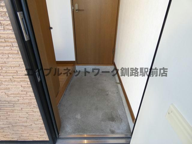 ミレニアムハイツの玄関
