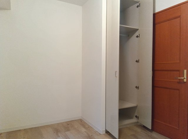 ステイツ苦楽園の収納|約５帖の洋室（収納）