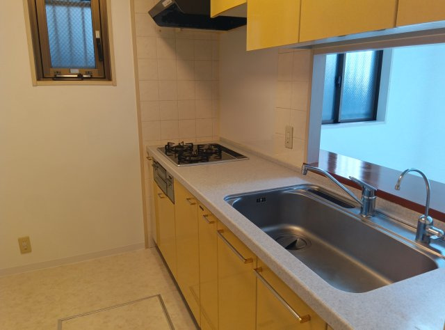 ステイツ苦楽園のキッチン|きれいなキッチンです