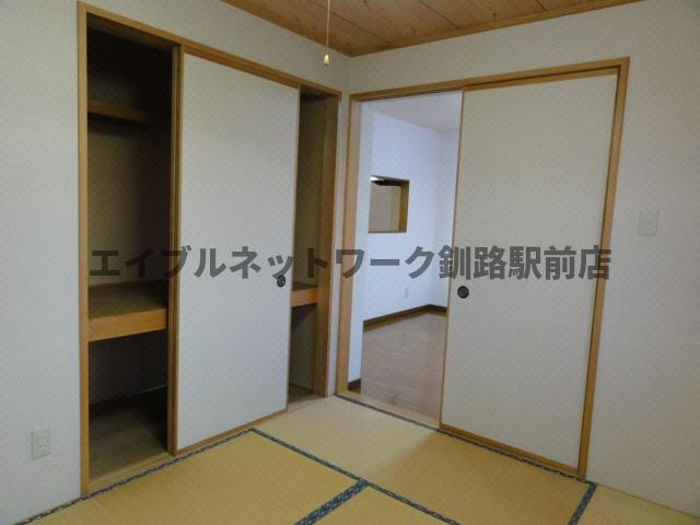 レジデンス寿の和室