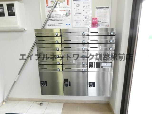 レジデンス寿のエントランス