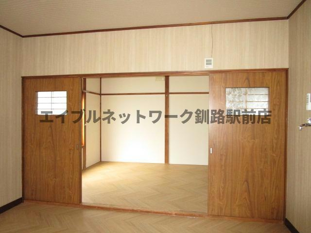 大沢マンションの居間・リビング