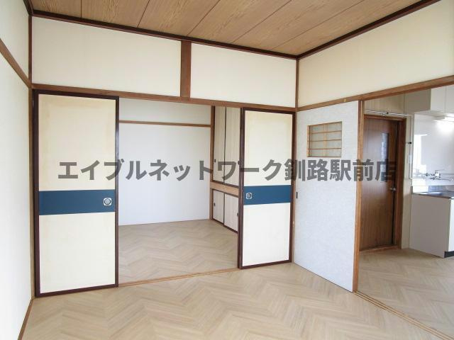 大沢マンションの居間・リビング