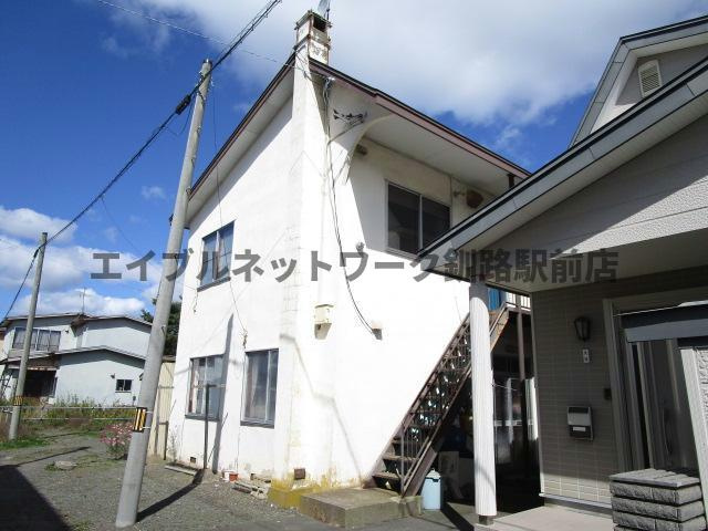 大沢マンションの外観