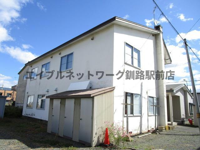 大沢マンションの外観