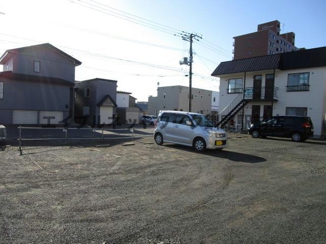 横川マンションＡの駐車場