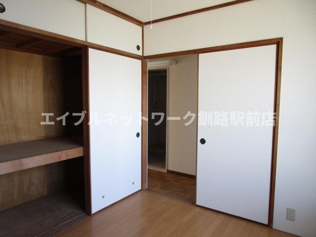 コーポ鶴ヶ岱の洋室