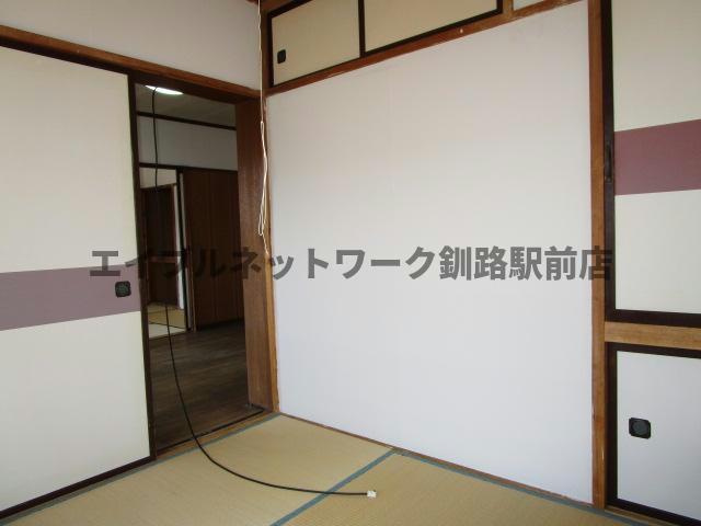 若草401マンションの居間・リビング