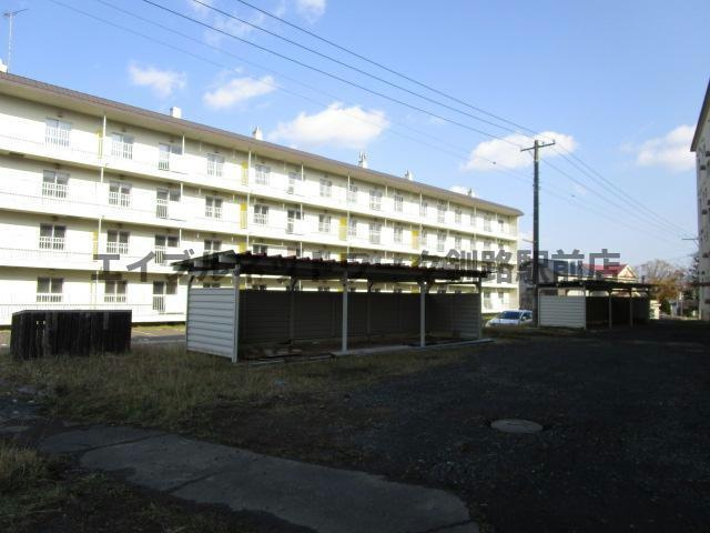 若草401マンションの駐車場