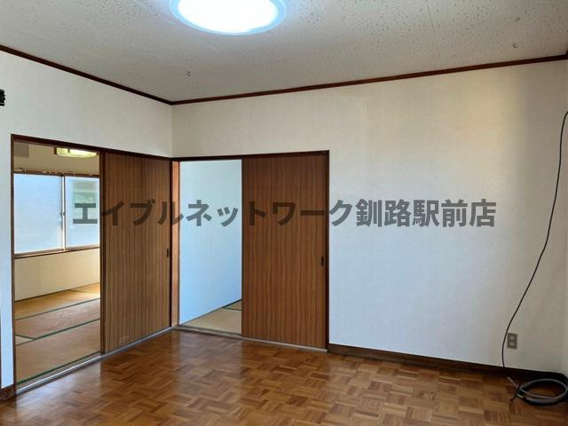 コダマハイツ1の居間・リビング