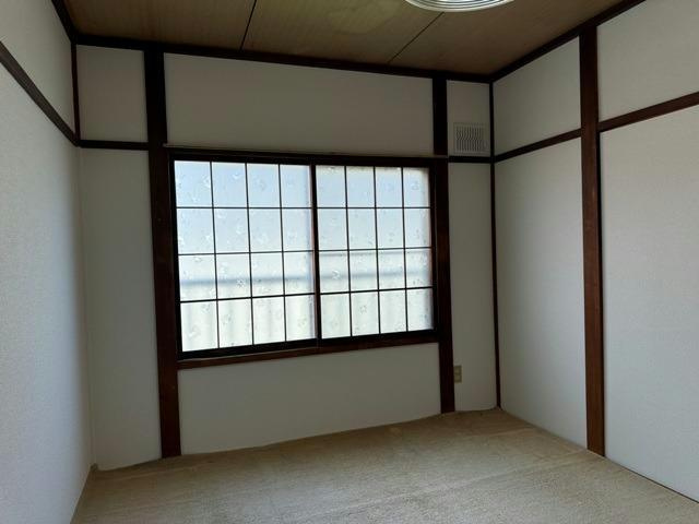 若葉マンションの居間・リビング