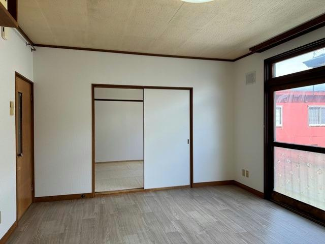 若葉マンションの居間・リビング