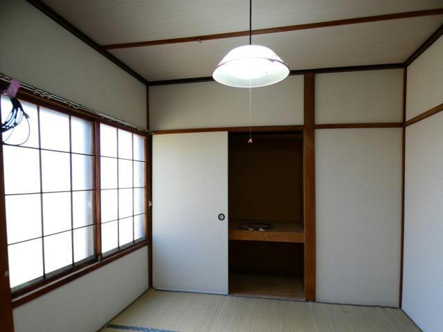 フラワーハイツ（緑ヶ岡）の収納