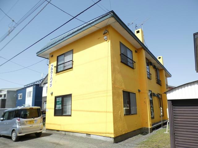 フラワーハイツ（緑ヶ岡）の外観