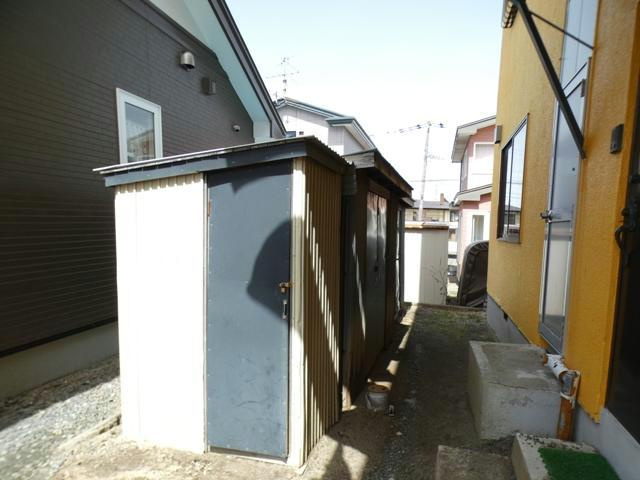 フラワーハイツ（緑ヶ岡）の外観