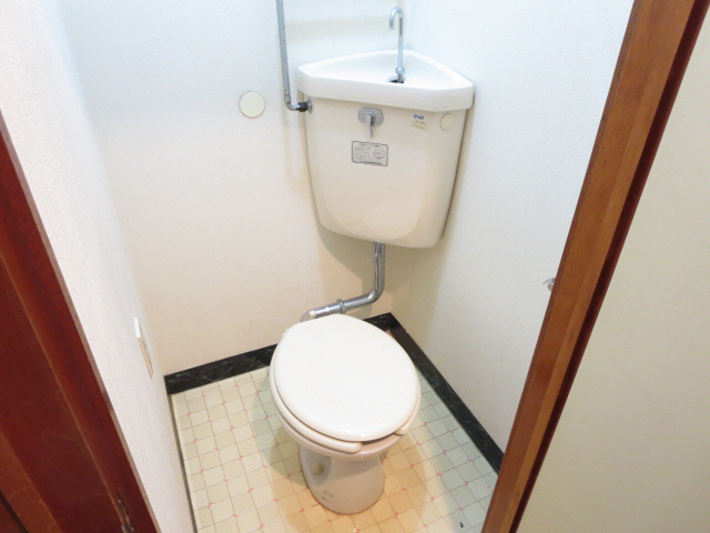 ハイツ中村Ｂのトイレ