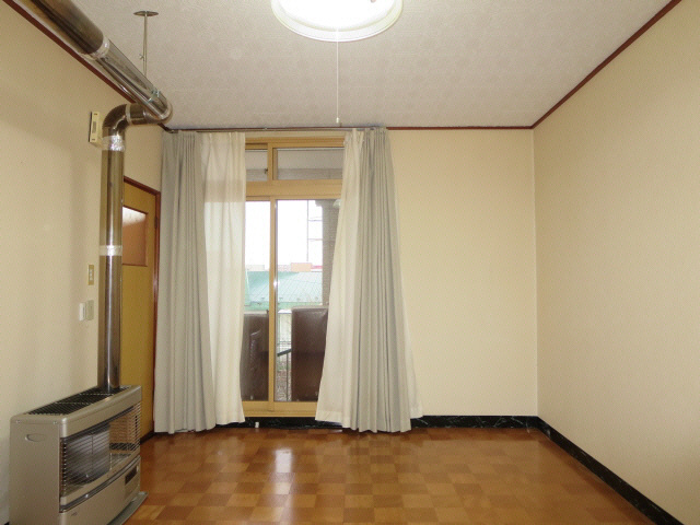 ハイツ中村Ｂの居間・リビング